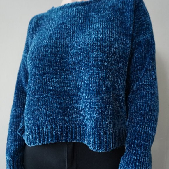 Soft Blue Sweater - Picture 5 of 5